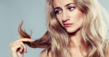 รู้แล้วทำไมผมมัน! สาเหตุของอาการ ผมมัน ปัญหากวนใจของสาวๆ Frizz-no-more