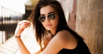 ขาดไม่ได้แว่นตา ray ban aviator ไอเทมสุดคลาสิคของเหล่าแฟชั่นนิสตร้า aviator_sunglasses