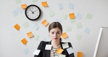6 สาเหตุ ที่ หนุ่มสาววัยทำงาน มักป่วย หรือ เสี่ยงเป็นโรคสารพัดชนิด workkaholic