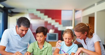 7 สิ่งที่ คุณแม่ ทุกคนควรสอน ลูกชาย ตั้งแต่ยังเด็ก parents-teach